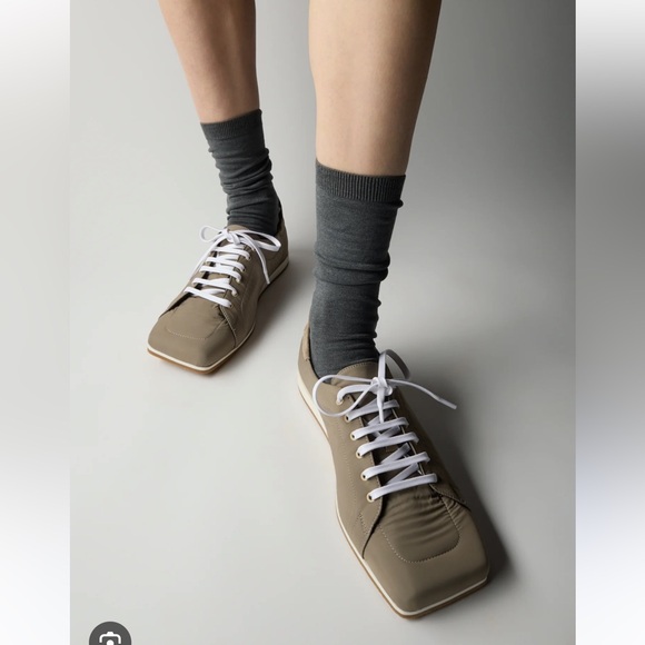 NWB Tibi nylon Seth square toe sneakers 42